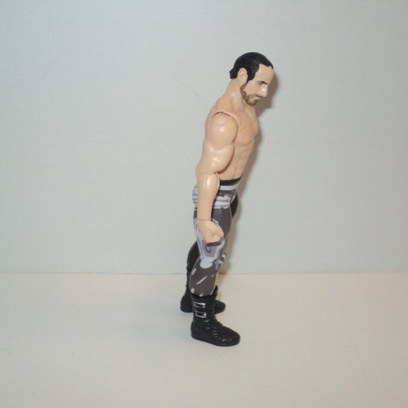 Aiden English WWE Basic Action Figure Wrestling 2017 Mattel 6 3/4" High - Picture 4 of 4